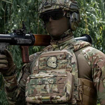 M-Tac operatora galvaskausa morāles plāksnīte Oksfordas, Coyote