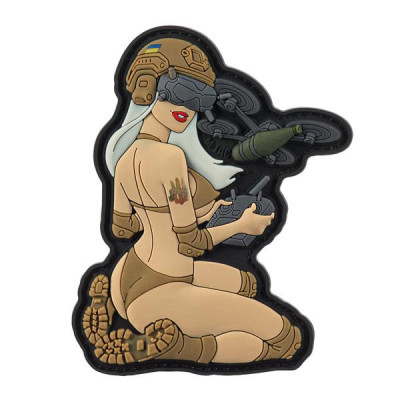 M-Tac PVC pleķis „Delivery Service" Pin-Up – 8,5 × 6 cm