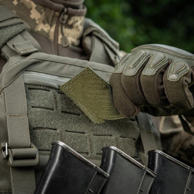 M-Tac PVC pleķis „Valkyrie" ar Tīvaza rūnu – 9,2 × 8,6 cm