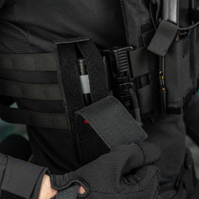 M-Tac slēgts žņaugu turētājs, Melna